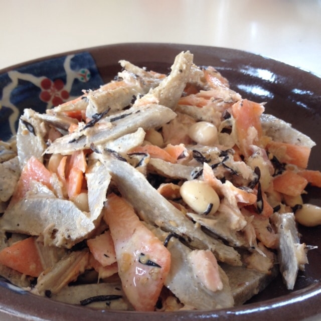 食物繊維たっぷり♪いくらでも食べられるごぼうサラダ