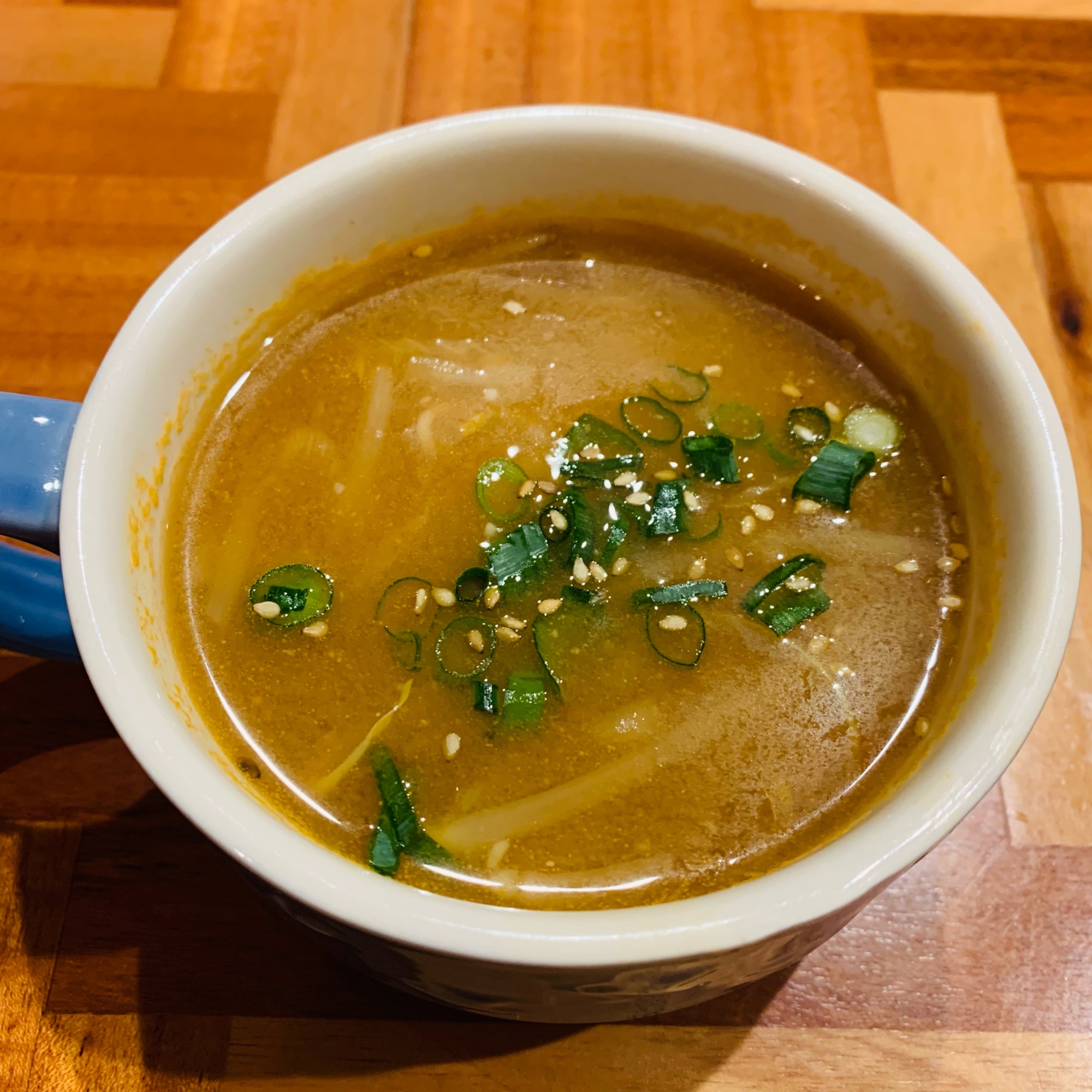 もやしピリ辛とろみ味噌スープ！