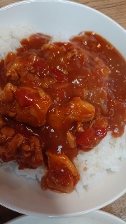 トマト缶でチキントマトカレー