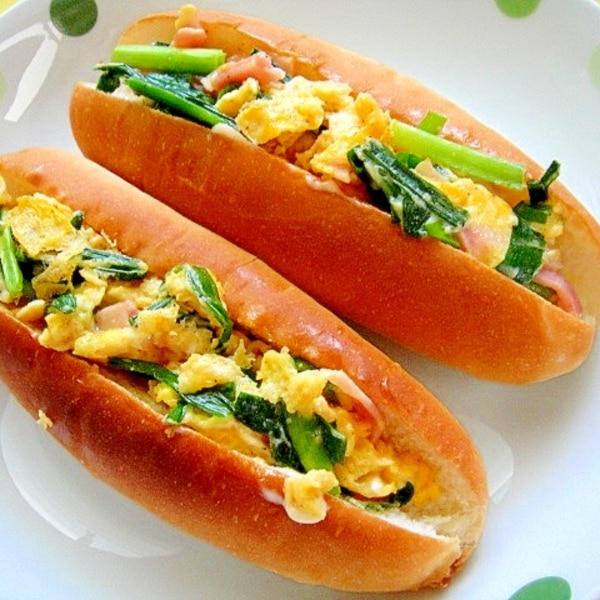 ホットドッグ用パンで ベーコンニラ玉サンド レシピ 作り方 By Mint74 楽天レシピ ホットドッグ用パンで ベーコンニラ玉サンド レシピ 作り方 By Mint74 楽天レシピ