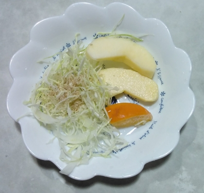 フルーツサラダ　（柿りんご）