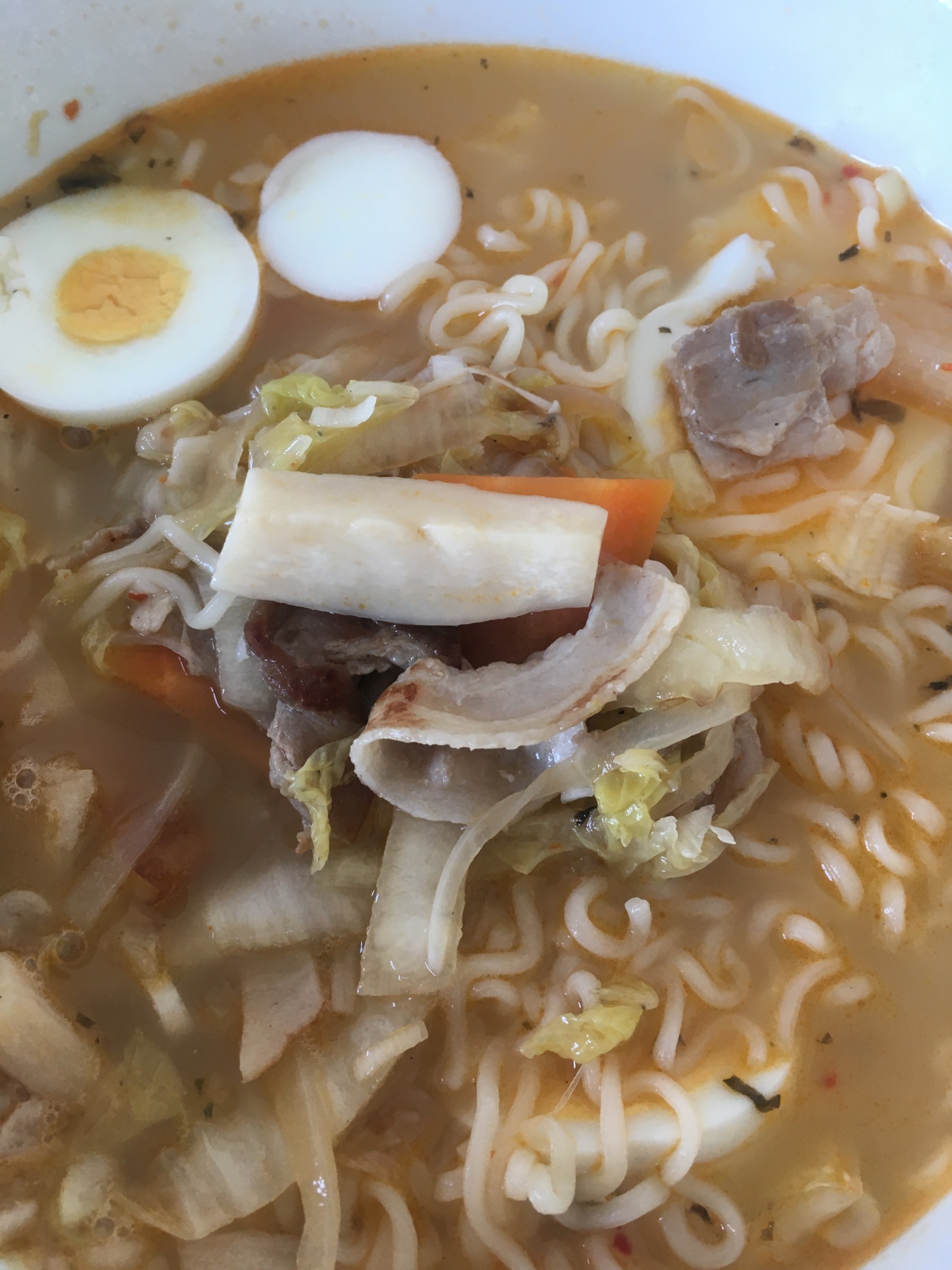 たまご　野菜炒め　ラーメン