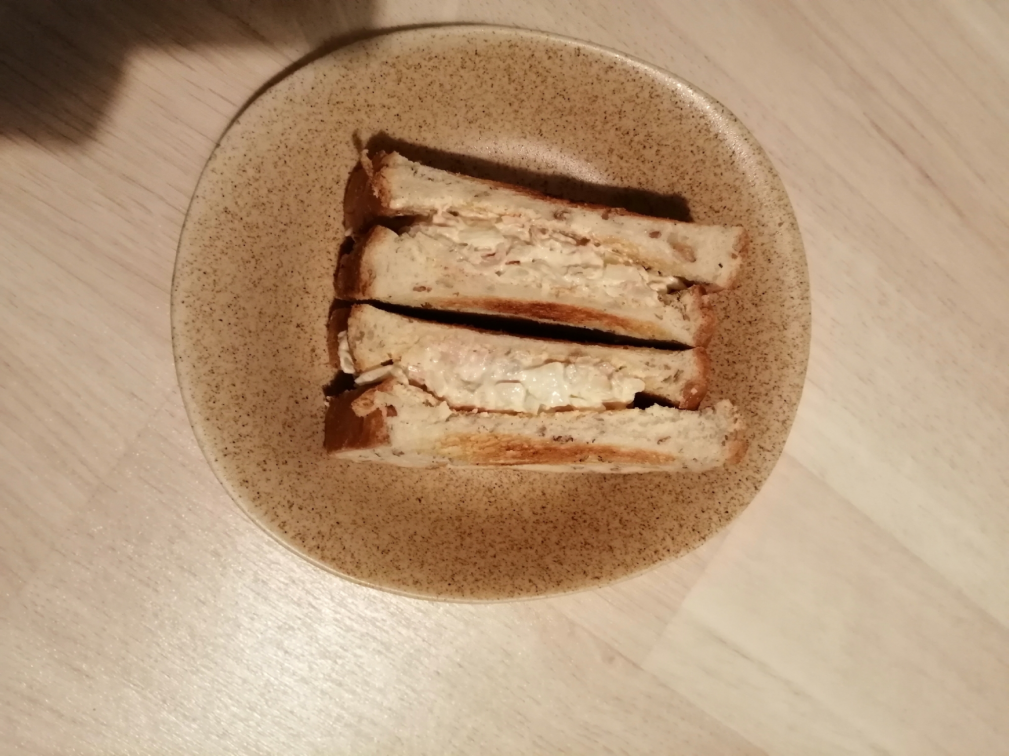 ツナオニオンサンド