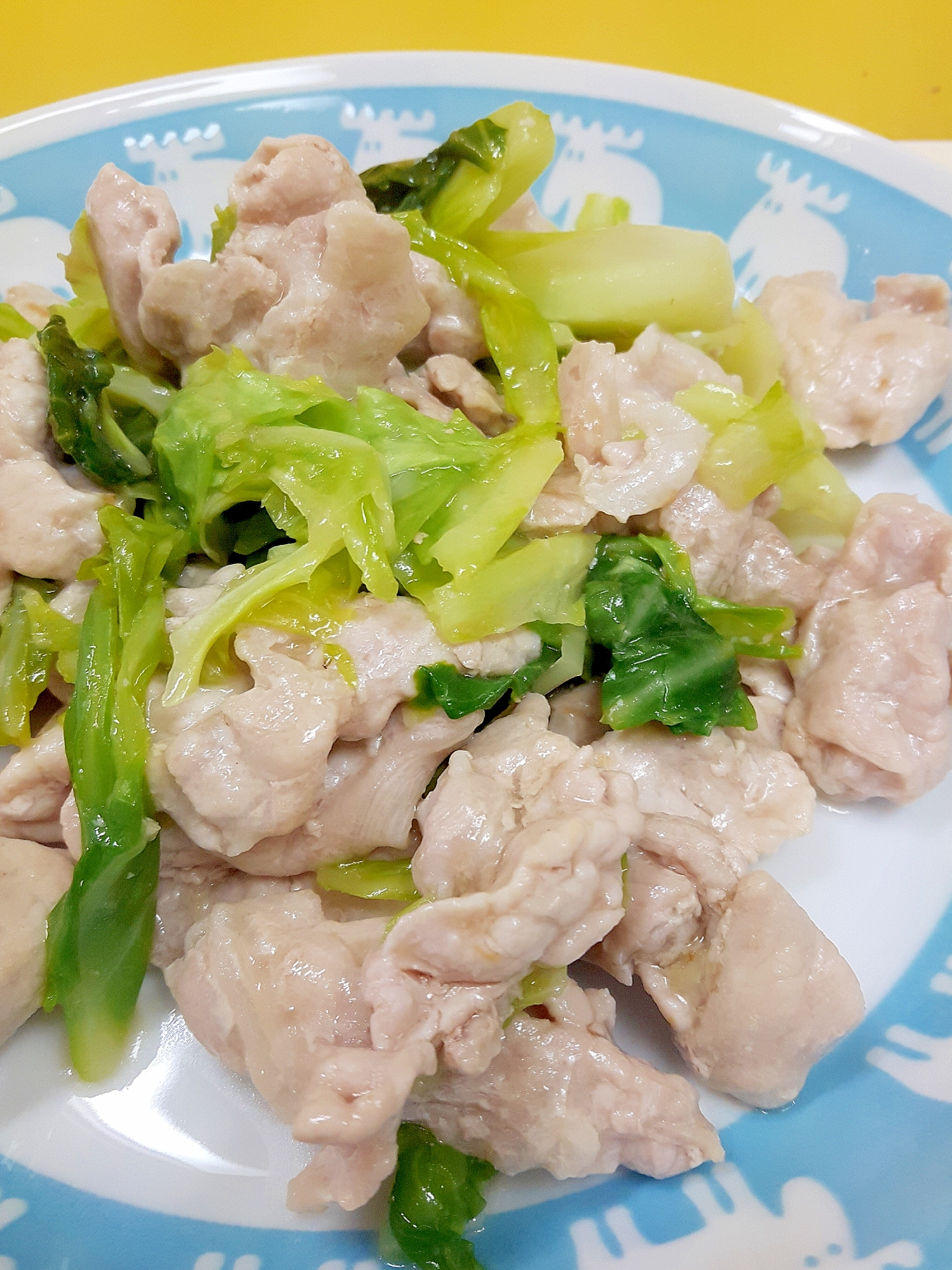 子供が喜ぶ 肉とキャベツの鶏ガラ塩炒め レシピ 作り方 By Acchan66 楽天レシピ