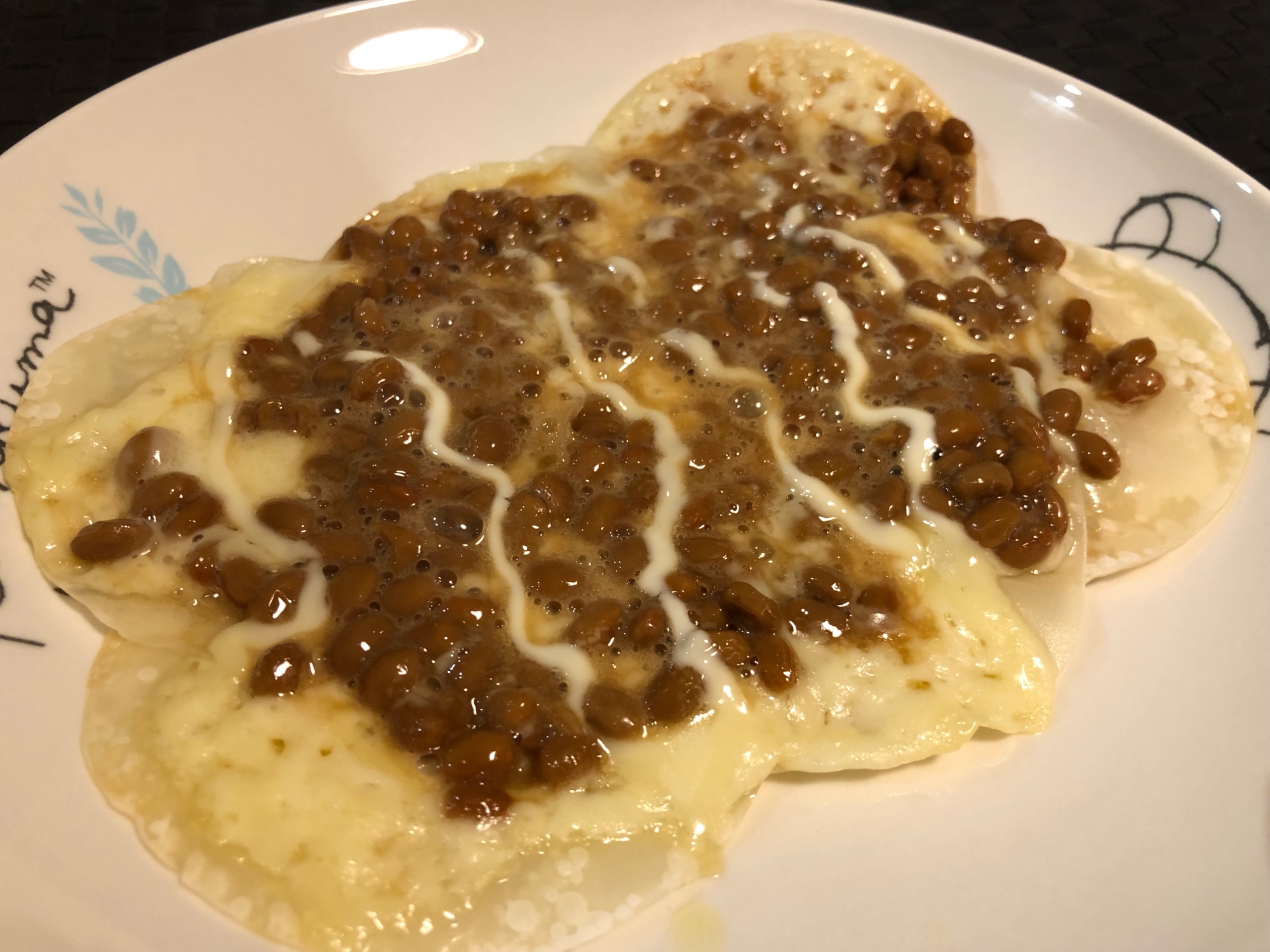 餃子の皮で納豆ピザ！もどき