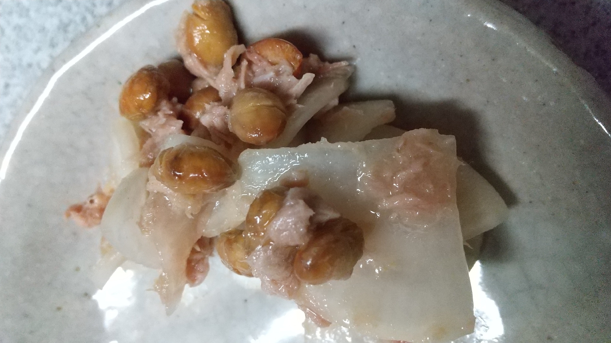 大根と炒り豆の和え物