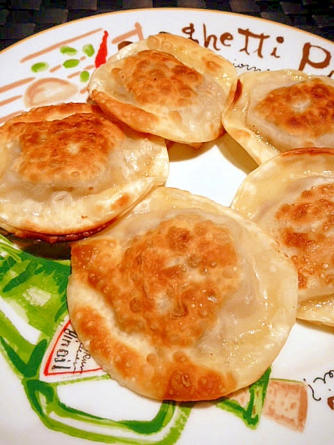 ハンバーグの種を Remake Ufo餃子バーグ レシピ 作り方 By まめもにお 楽天レシピ ハンバーグの種を Remake Ufo餃子バーグ レシピ 作り方 By まめもにお 楽天レシピ