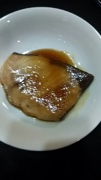 夜ご飯に作りました☆ぶりに濃い守ごくたれが合いますね～(*^O^*)とっても美味しかったです。また作りたいです。ごちそうさまでした！
