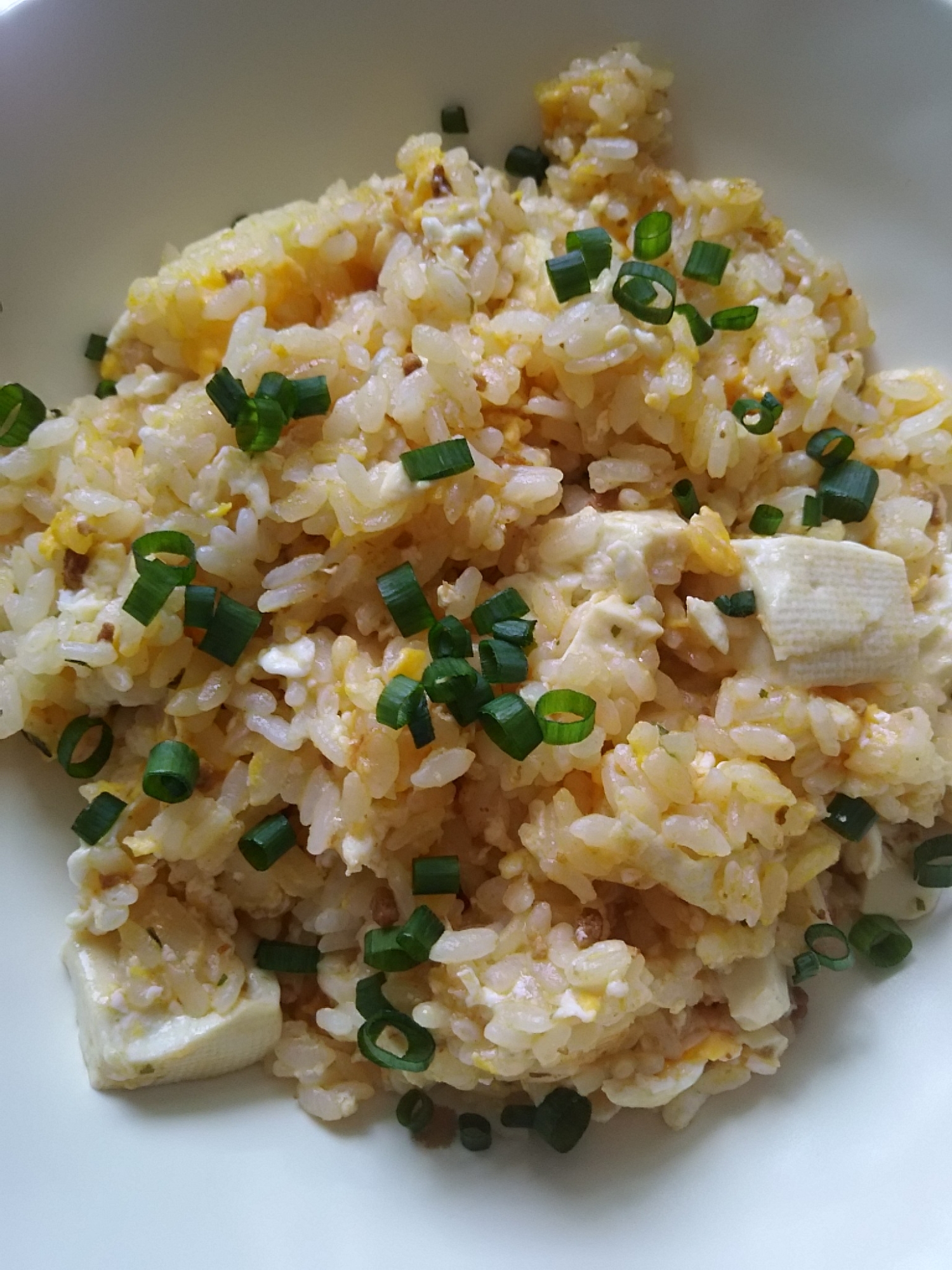 余った麻婆豆腐で(^^)ピリ辛麻婆チャーハン