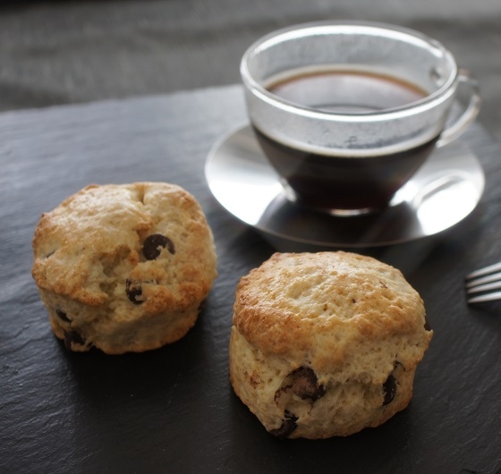 コーヒーや紅茶のお供に♪手作りチョコチップスコーン