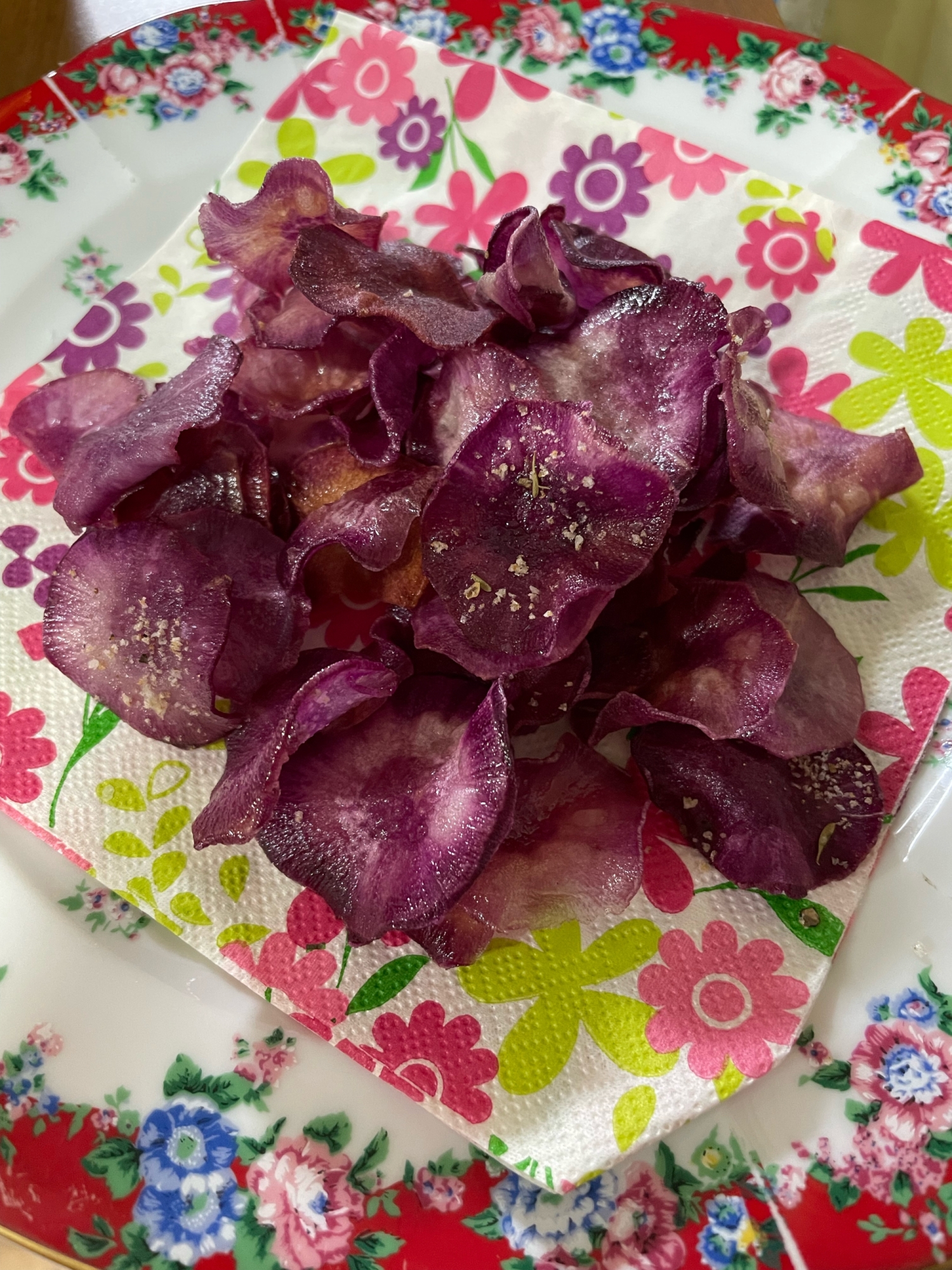 紫芋のポテトチップ