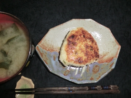 万能ネギ入り焼きおにぎり