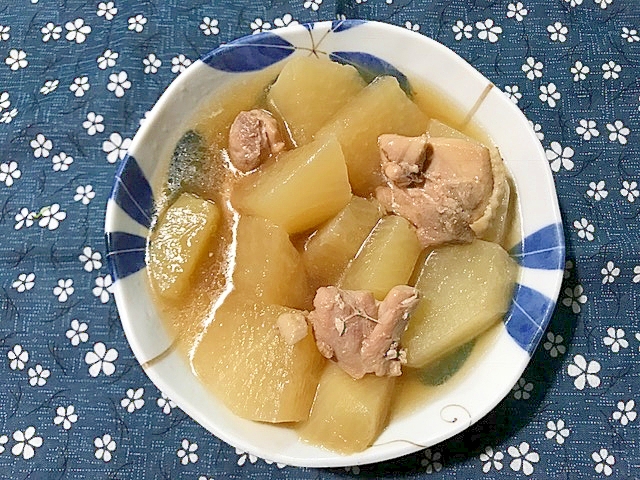 聖護院大根と鶏モモ肉の煮物