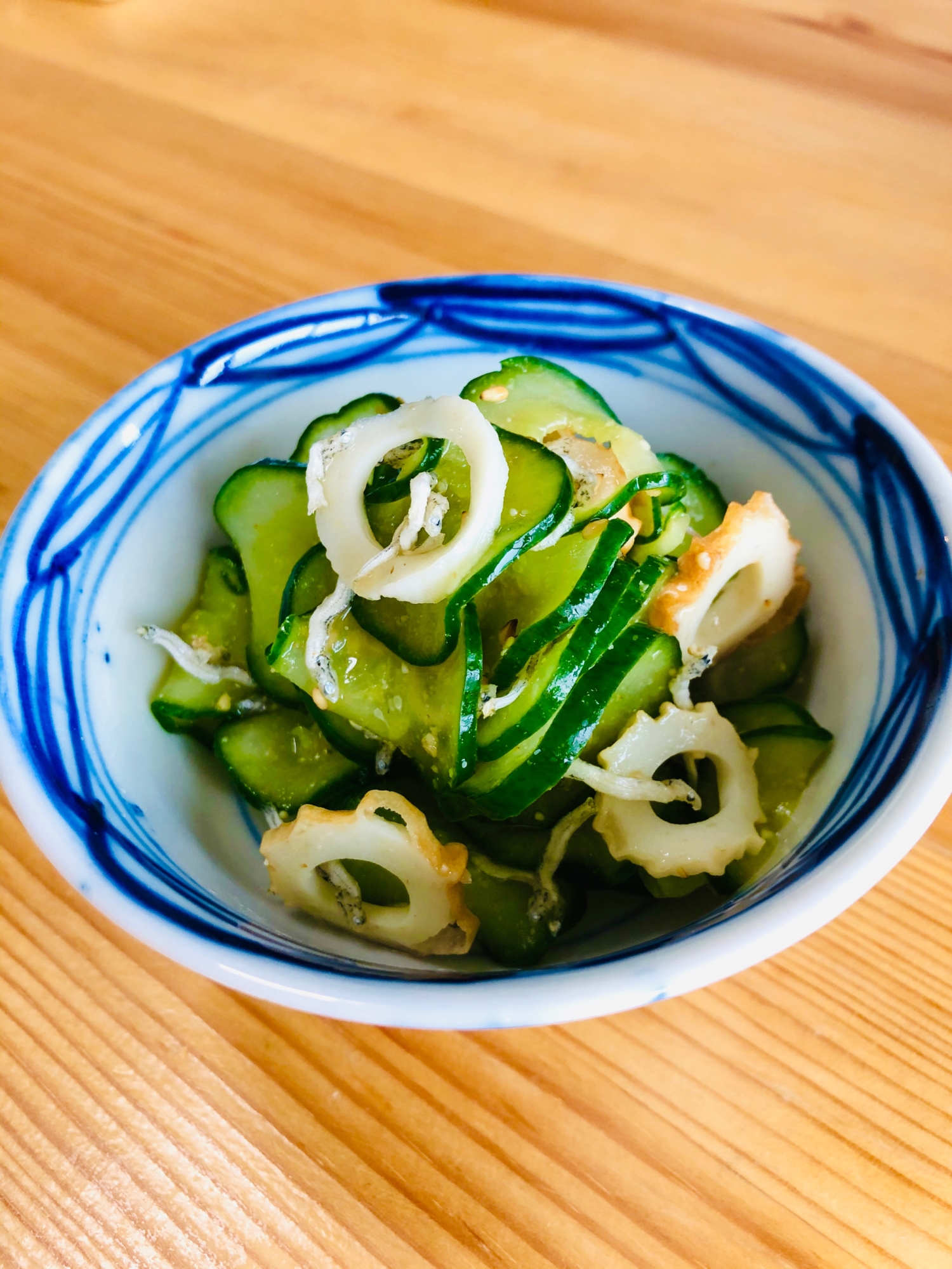 きゅうりとじゃことちくわの酢の物