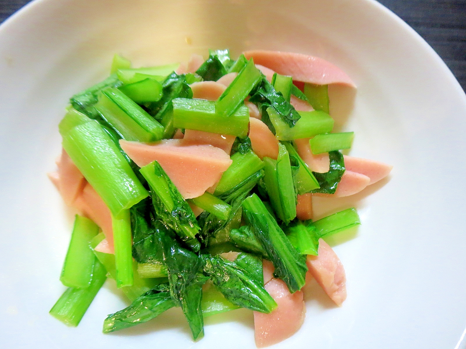 小松菜の魚肉ソーセージ炒め