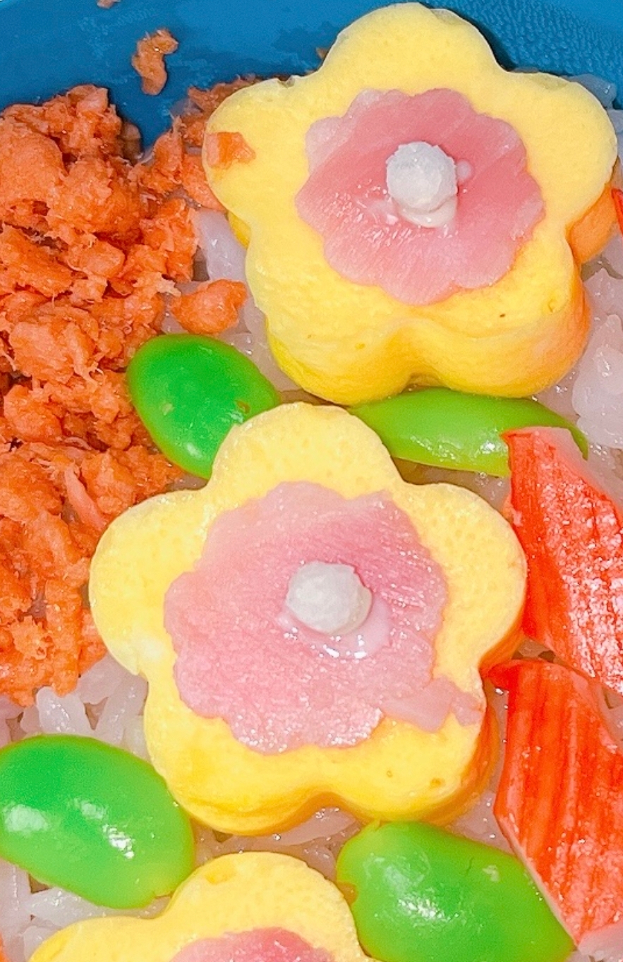 キャラ弁 デコ弁に シリコン型deお花の卵焼き レシピ 作り方 By 95l ᵕ ˊ 楽天レシピ