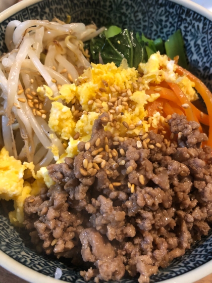 焼肉のたれで超簡単☆我が家のビビンバ丼♪