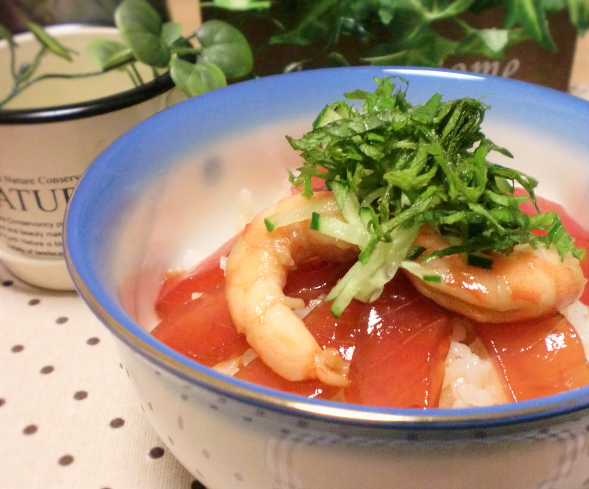 ぱぱっとできる！マグロとエビの漬け丼