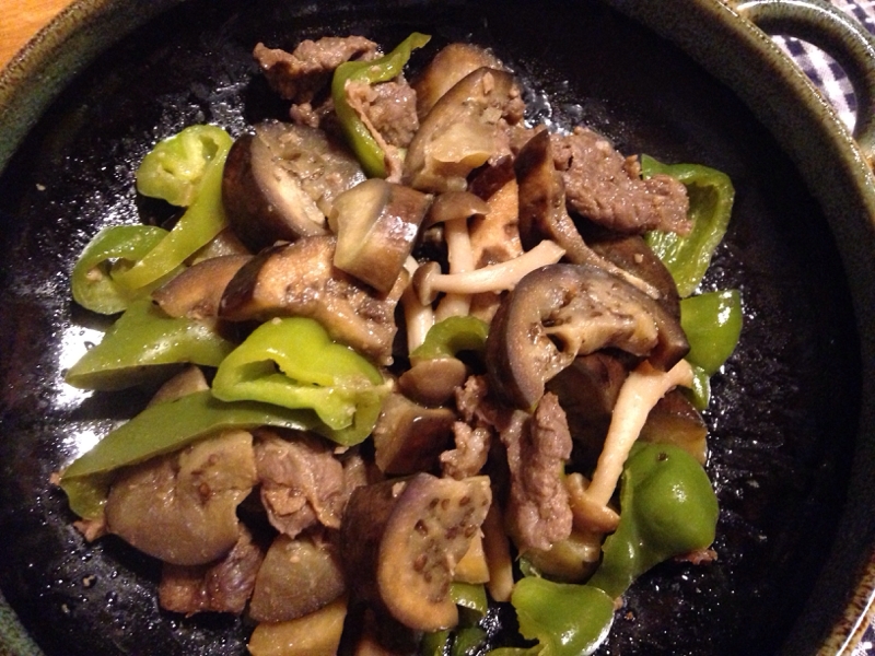 ラム肉とナスとピーマンとしめじの味噌炒め