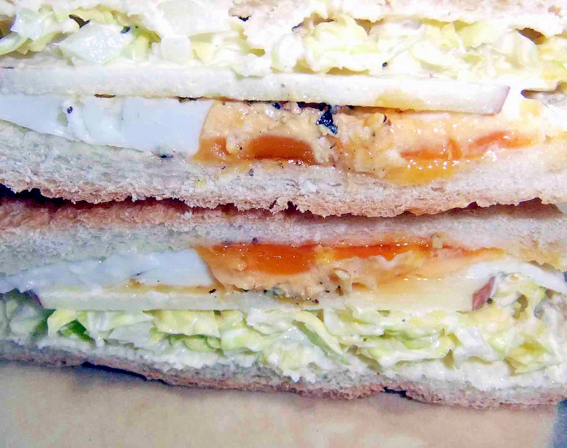 白菜と卵のサンドイッチ