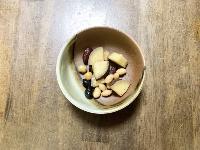 さつまいもとミックスビーンズの煮物