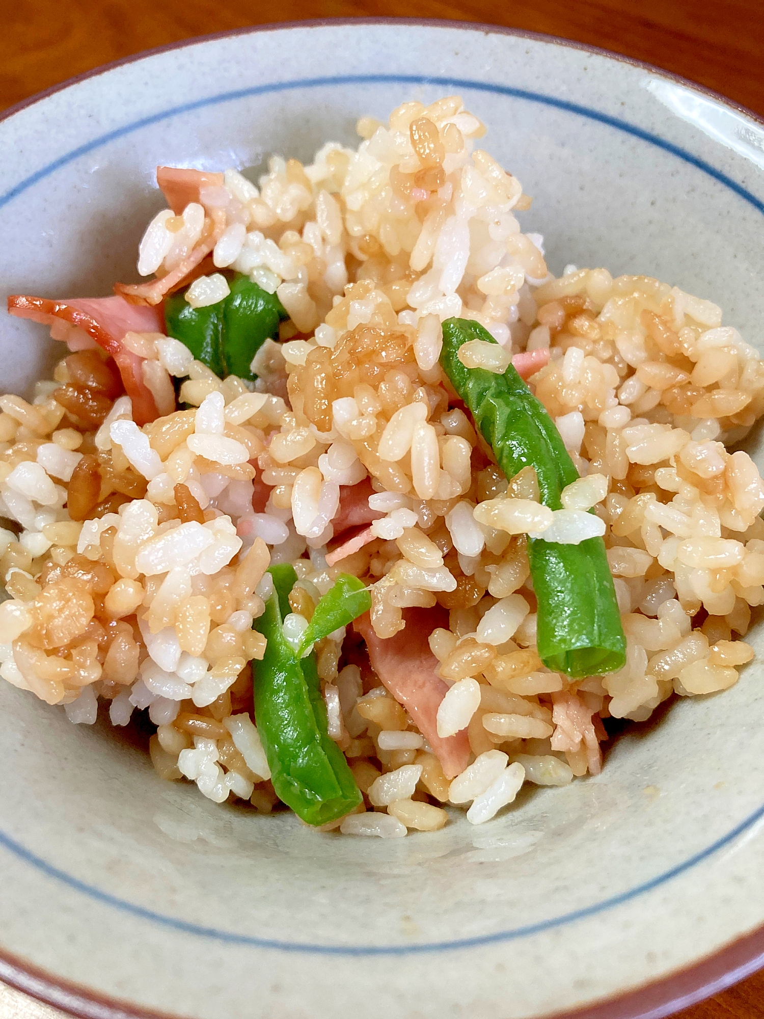 電子レンジで作るベーコンとインゲンの混ぜご飯