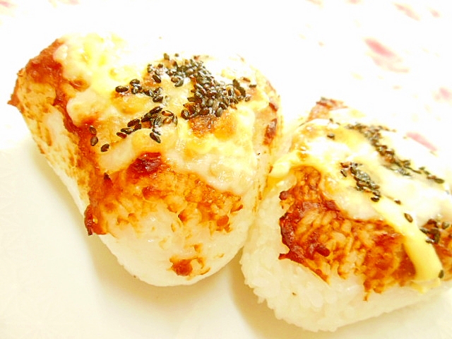 韓国味噌de❤胡麻とチーズの焼きお握りさん❤