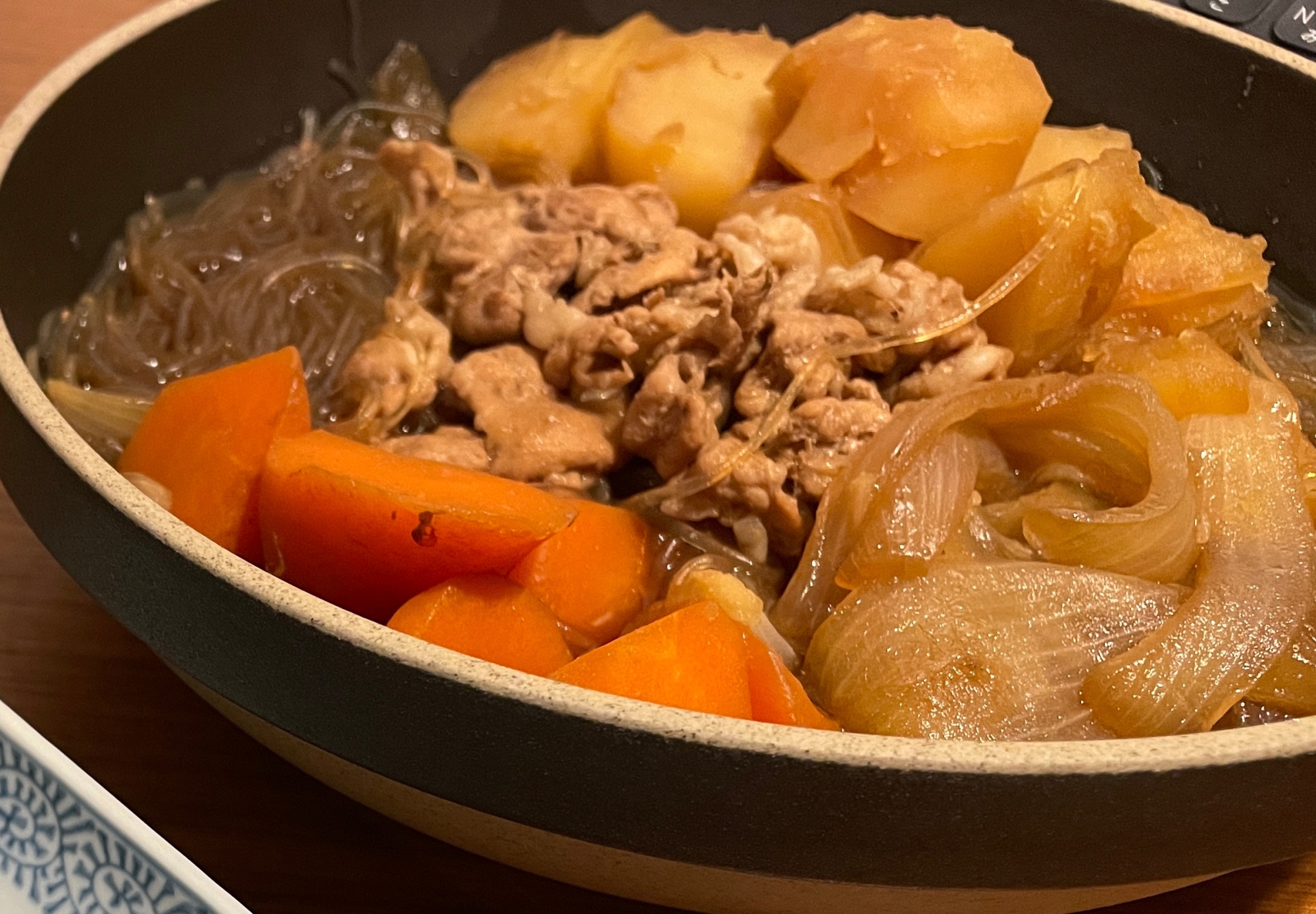 簡単メイン♪ご飯が進む味しみ肉じゃが