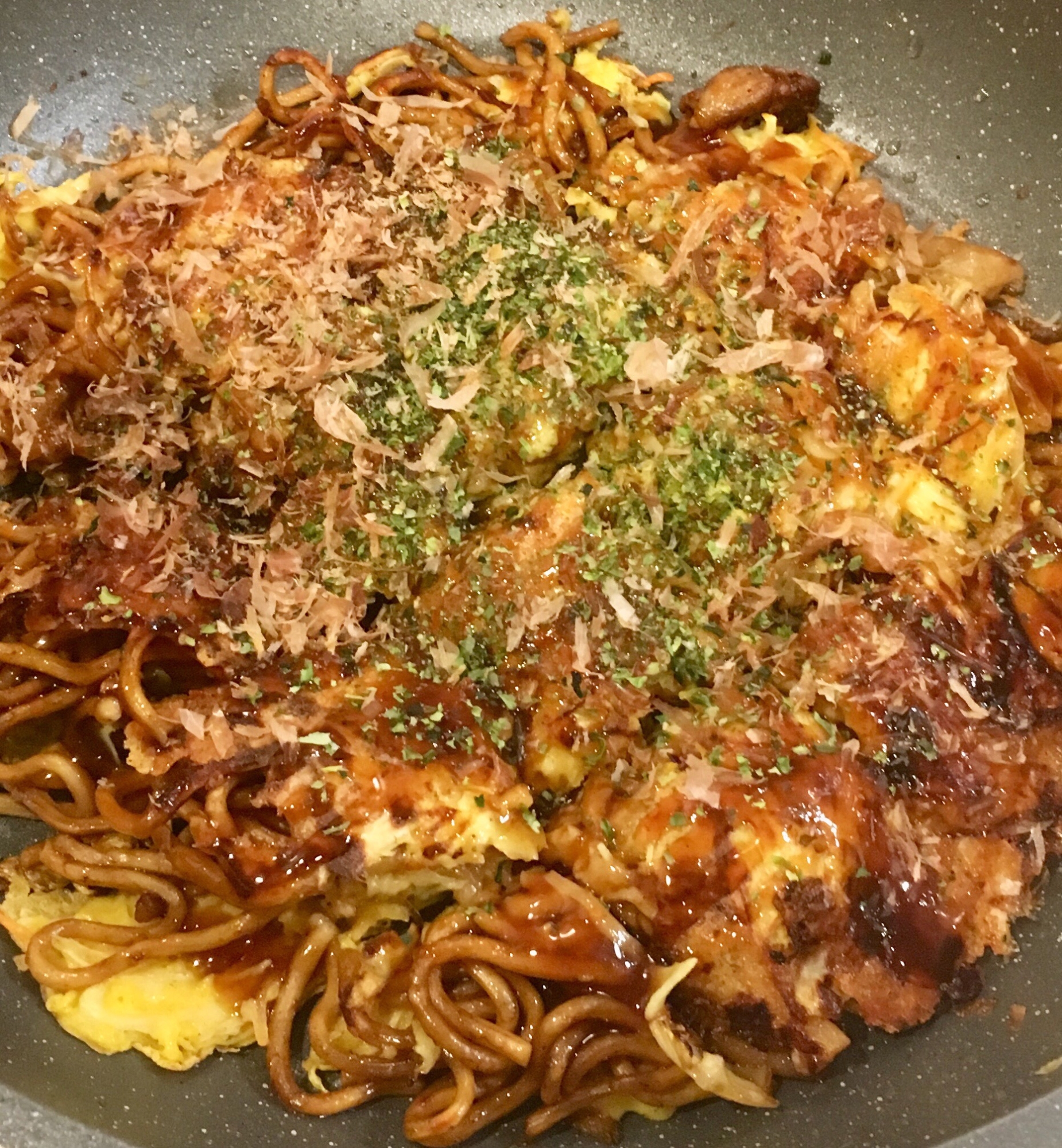 我が家のあまった焼きそば チーズinモダン焼き レシピ 作り方 By Jiru 楽天レシピ