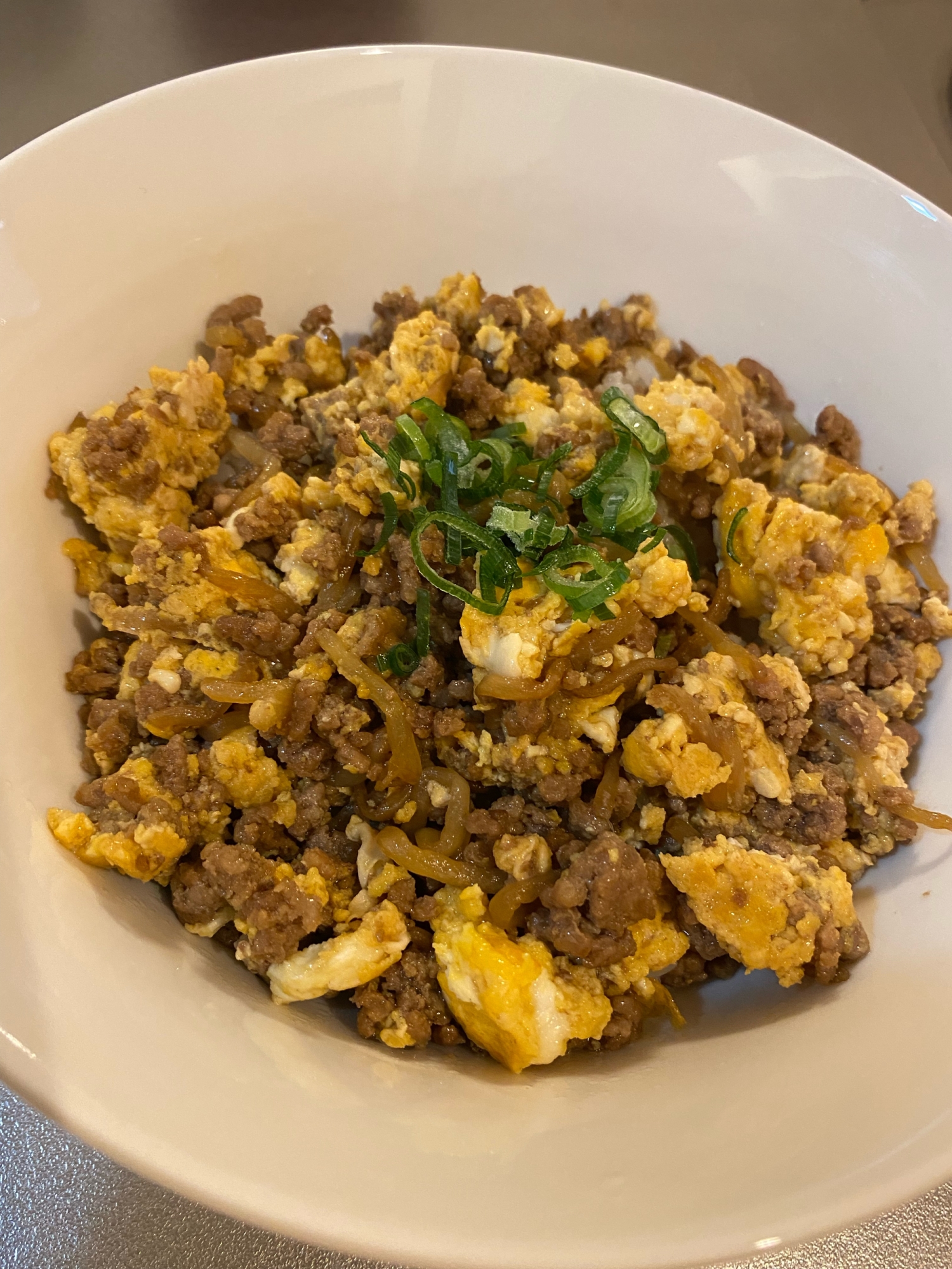 フライパン1つで☆ひき肉もやし丼