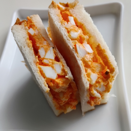 国産チーズ入り卵サンドイッチ