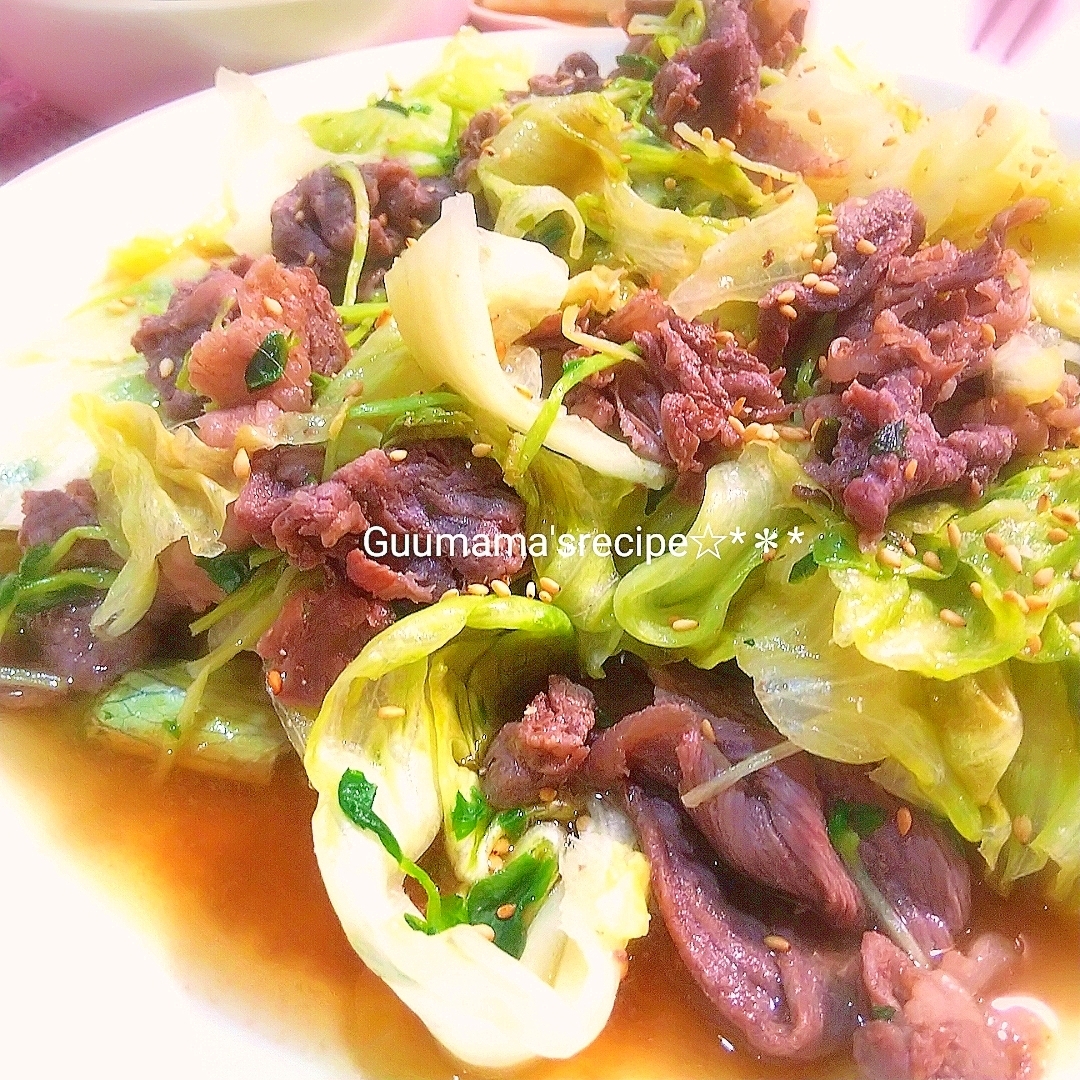 包丁不要で楽ちん♡牛肉とレタスと豆苗の蒸し焼き