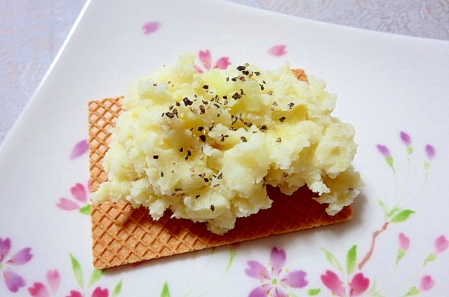 ポテトサラダのクラッカー