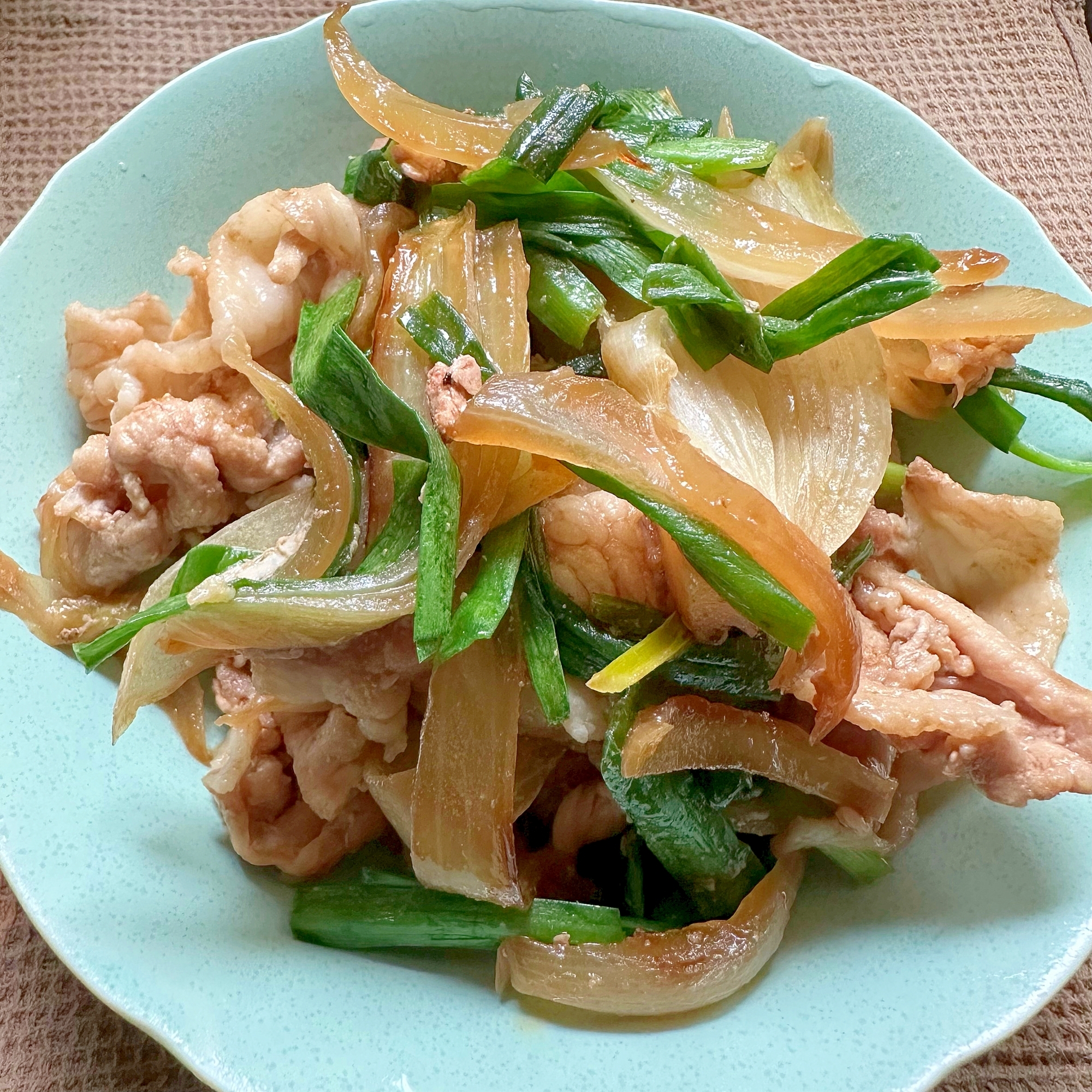 豚肉とにらのソース炒め⚮̈ﻌﻌﻌﻌ ⚮̈