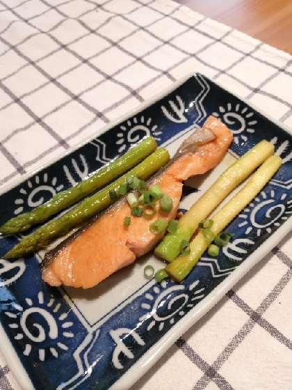 鮭とアスパラのポン酢焼き