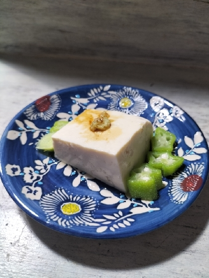 冷奴（オクラ・生姜・土佐醤油）