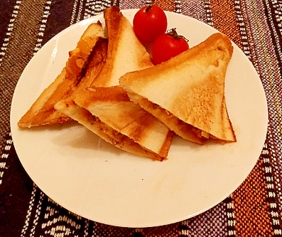 【簡単・節約】余ったミートソースでホットサンド