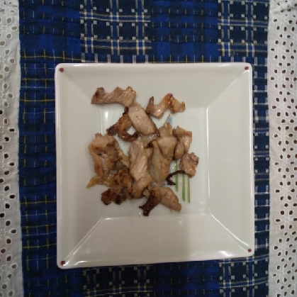 豚肉とケールのモシャモシャ梅胡麻サラダヾ(´｀ヾ)