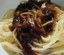 ジャージャー麺