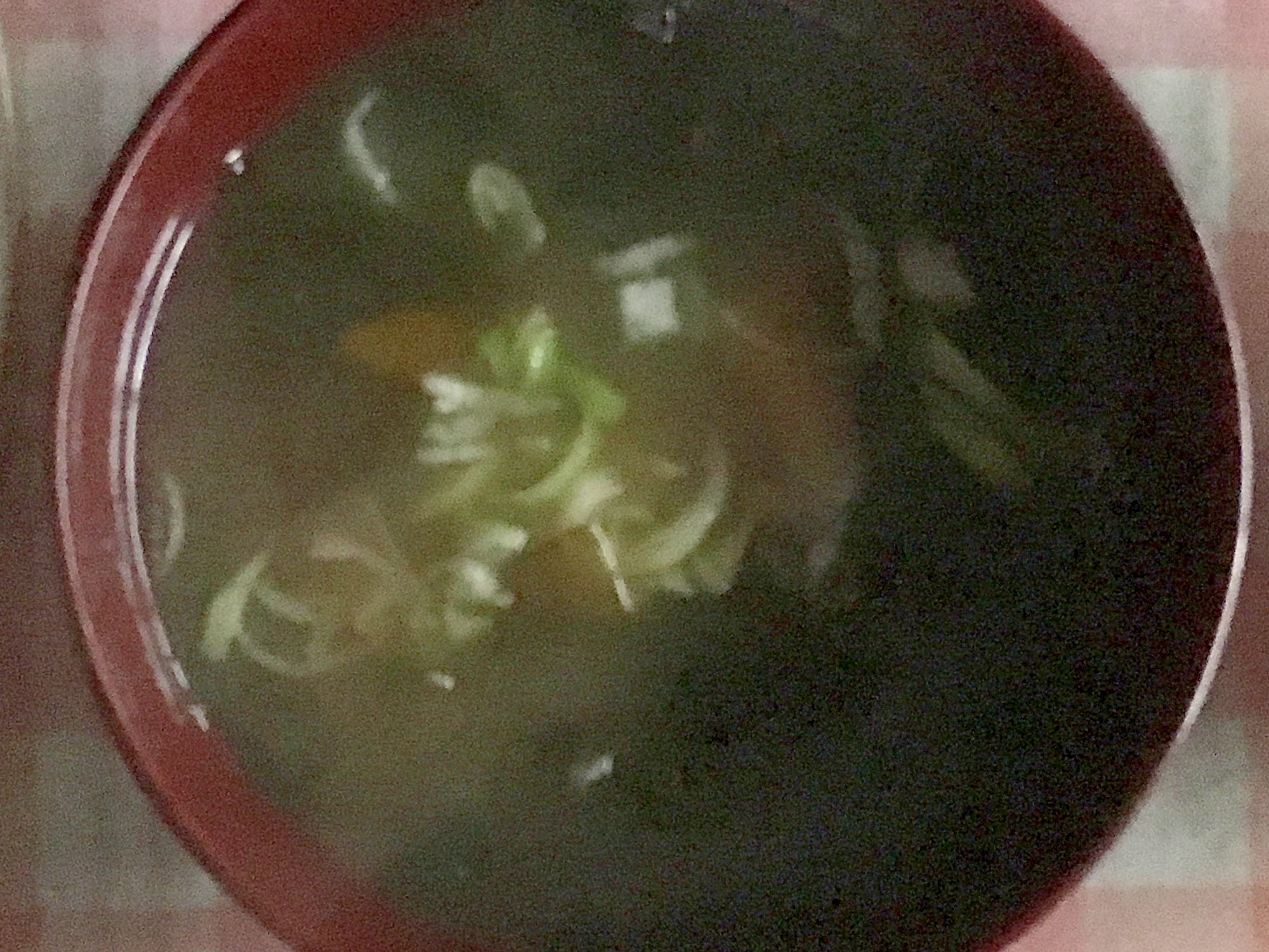 干し椎茸、わかめ、ねぎの味噌汁