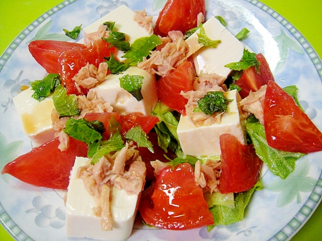 豆腐とトマトのツナサラダ