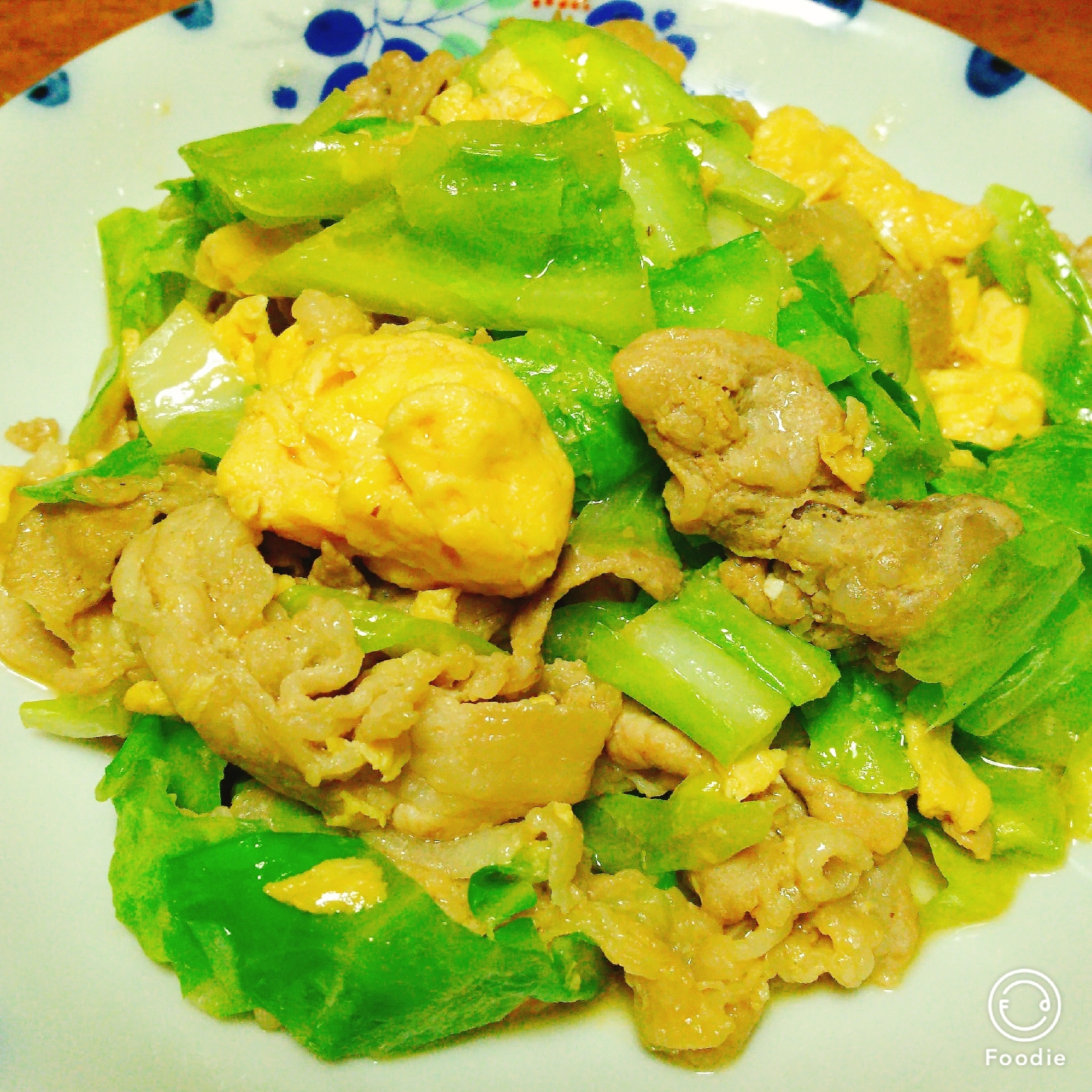 キャベツ大量消費!豚こま卵のオイマヨ炒め