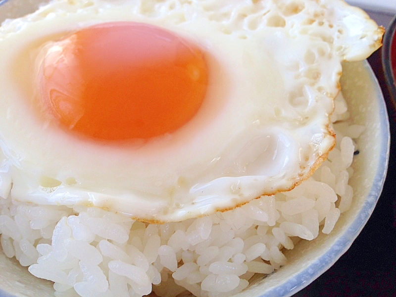 手軽に美味しい目玉焼き丼