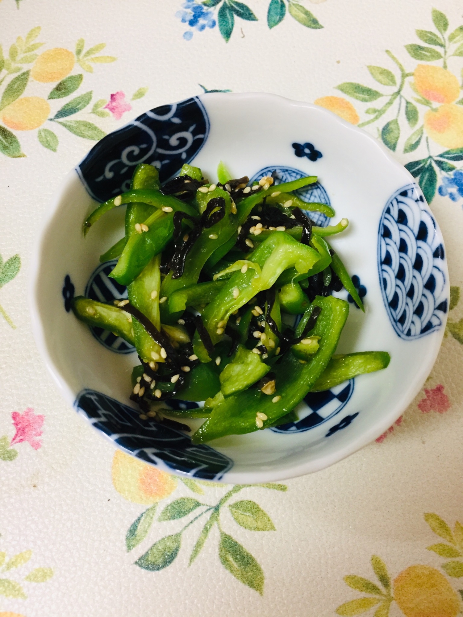 ピーマンの塩昆布和え