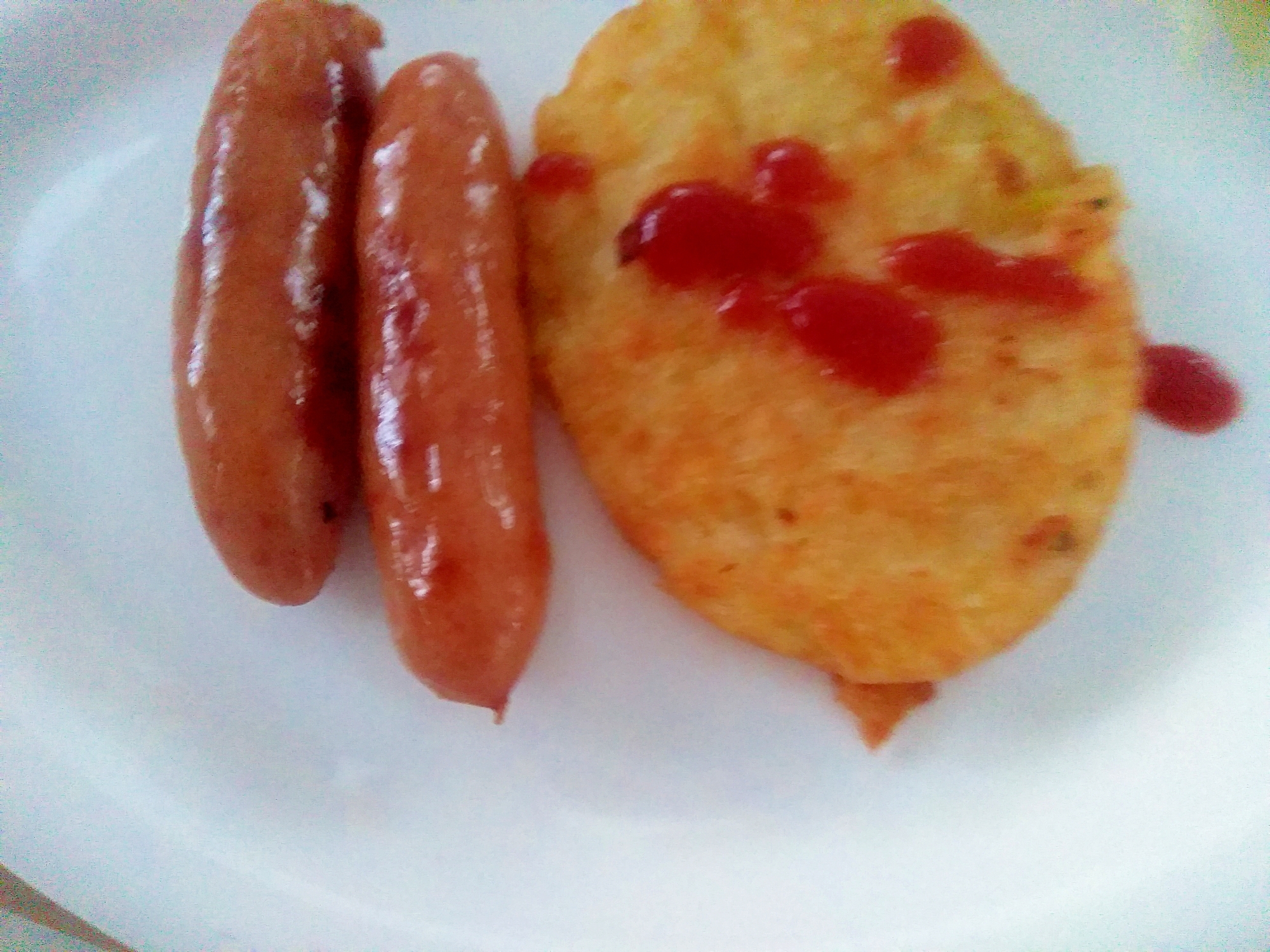 簡単!ハッシュドポテトとウインナーの美味しい焼き方