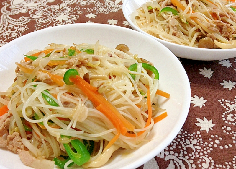 たっぷり野菜の絶品☆焼きビーフン