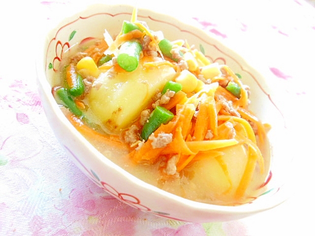 白湯スープｄｅ❤馬鈴薯と彩り野菜のそぼろ煮❤