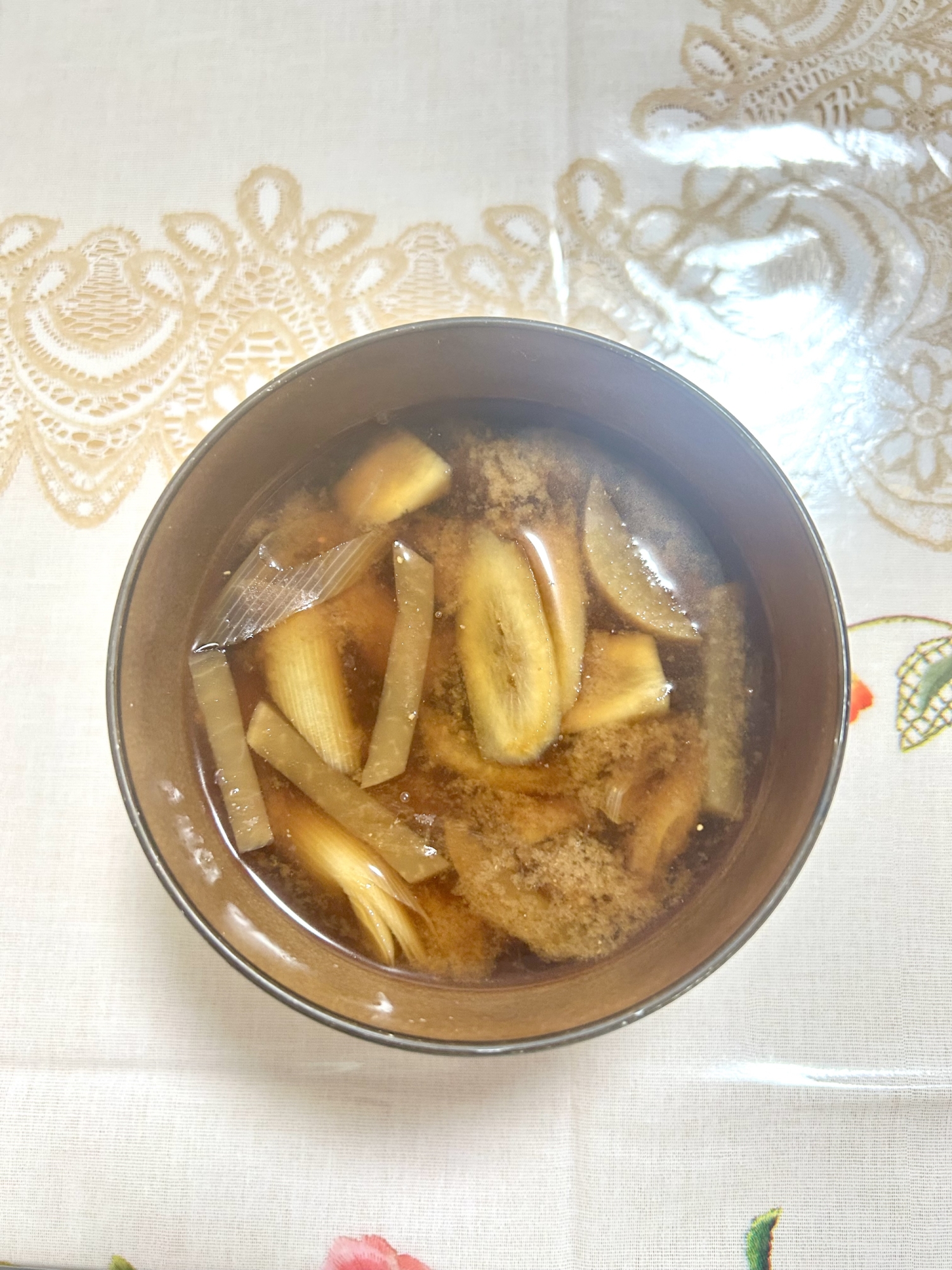 ごぼう、大根、長ネギの味噌汁
