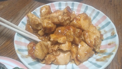 子供が大好き(^^)鶏むね肉のゴマ照り焼き♪