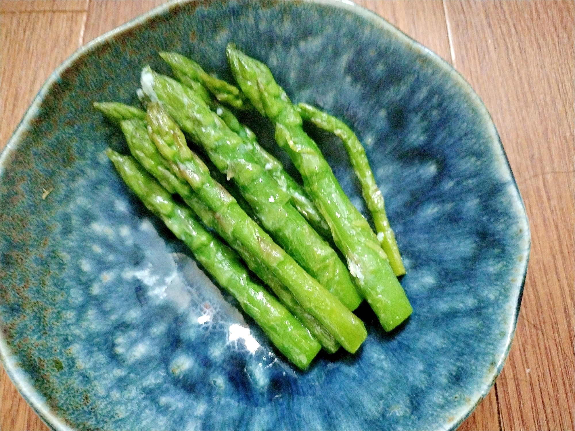 アスパラガスの蒸し焼き☆バターレモン風味